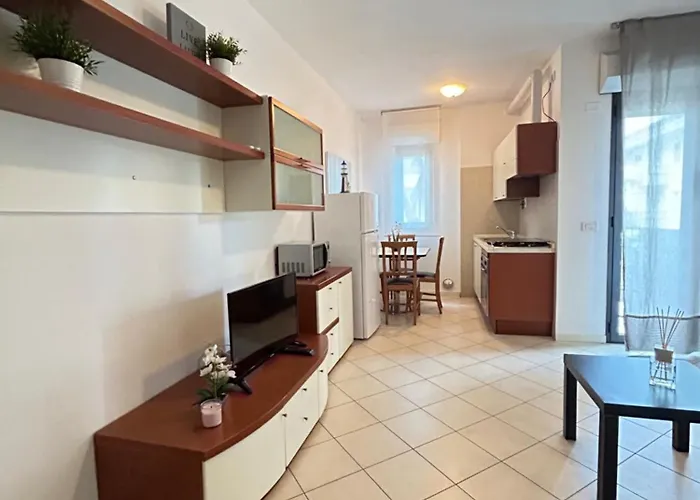 San Martino-flexrent Immobiliare Abissinia דירה ריצ'יונה